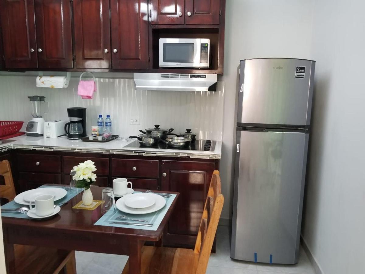 Royal View Apartment Plus Kota Belize Bagian luar foto